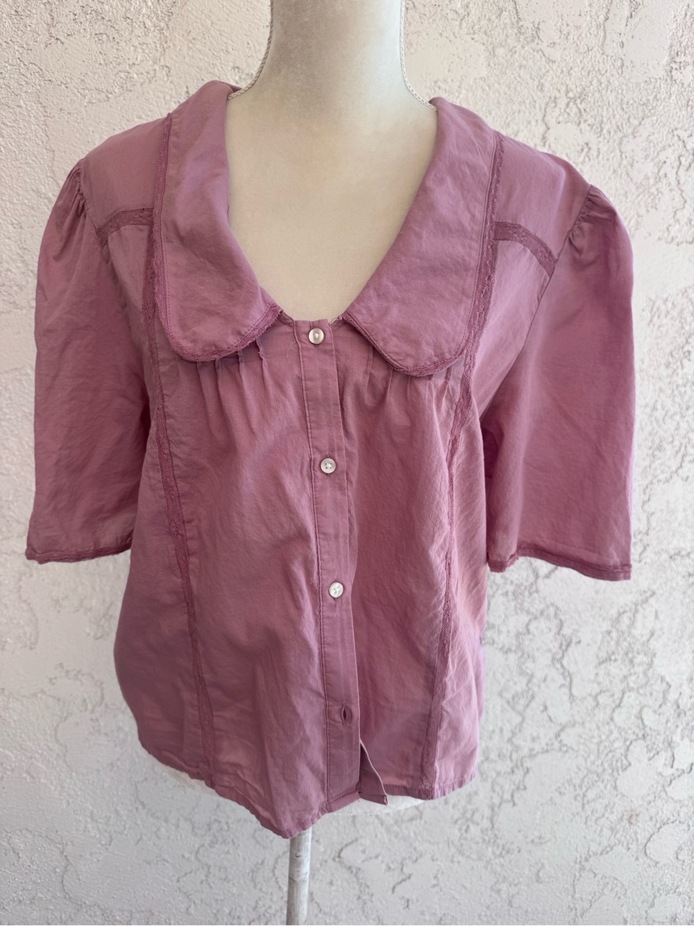 GAP Mauve Short-Sleeve Button-Down Blouse with Peter Pan Collar size XL